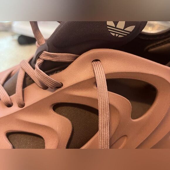 Adidas AdiFom Q Men’s Sneaker Shoes - Picture 11 of 16